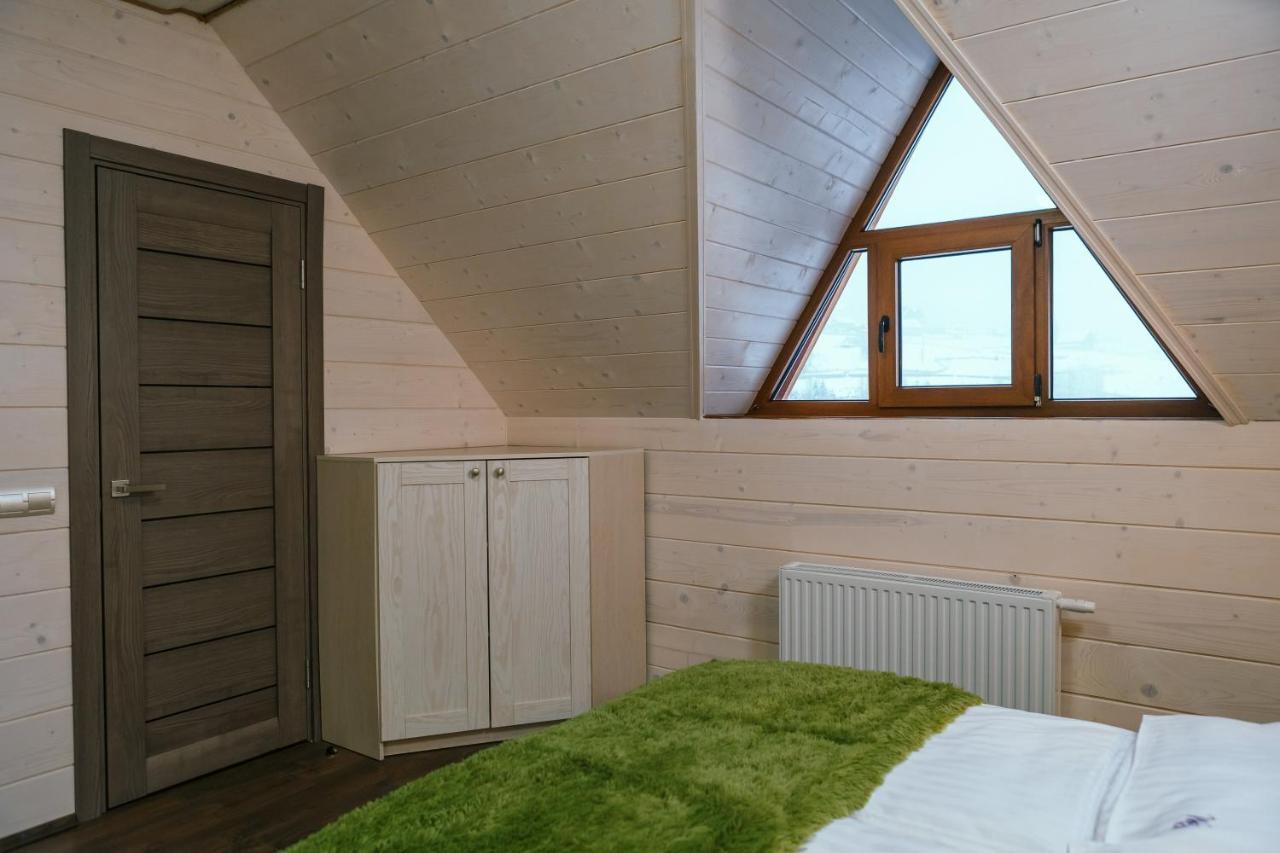 Whiteberry Studio Boekovel Buitenkant foto