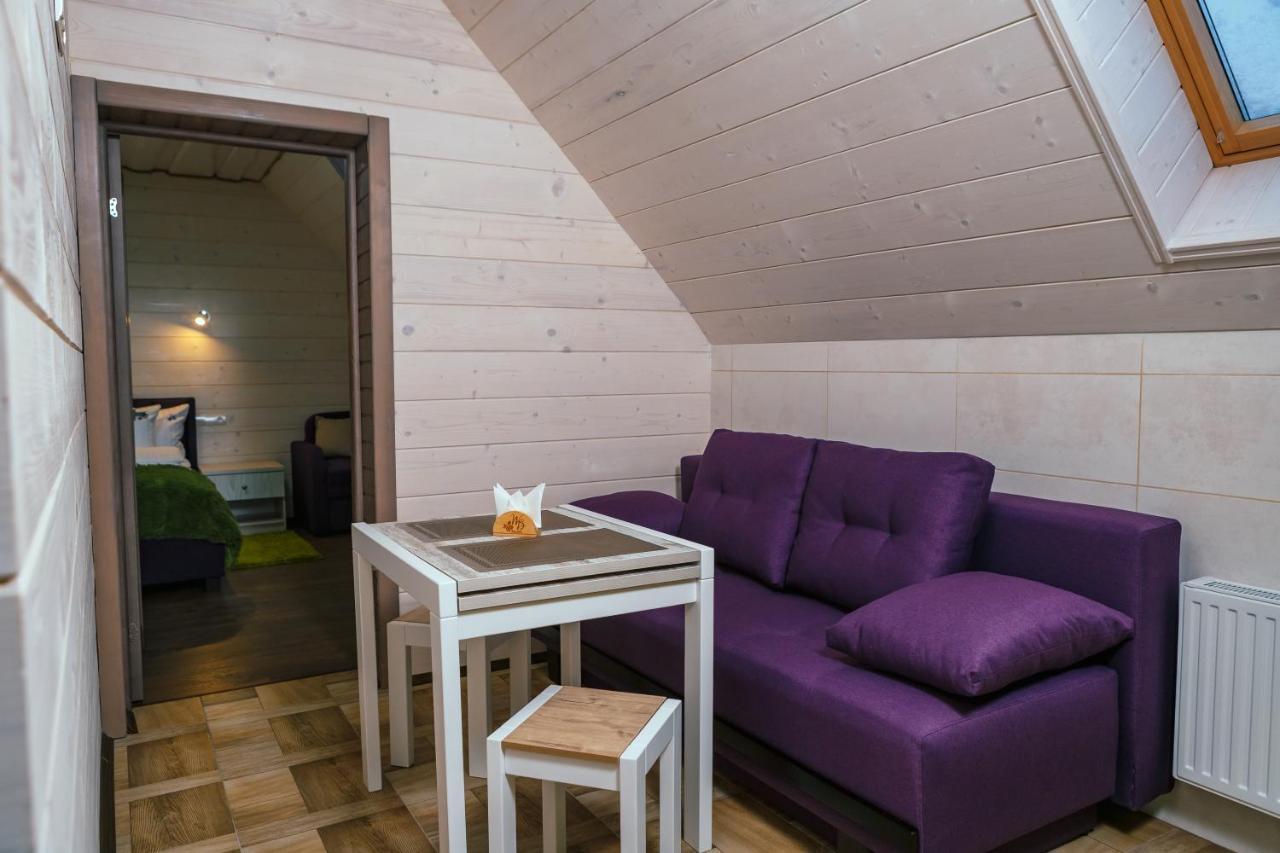 Whiteberry Studio Boekovel Buitenkant foto